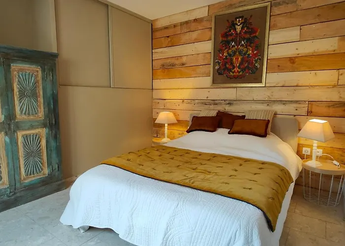 Les Planches Proche Place Morny Semesterbostad *