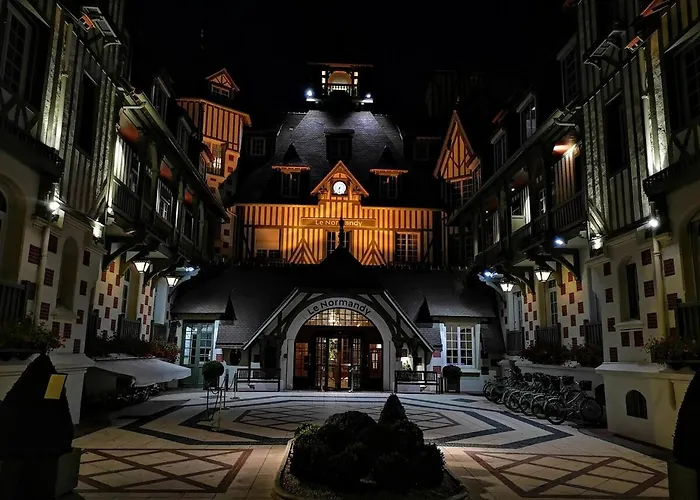 Les Planches Proche Place Morny * Deauville