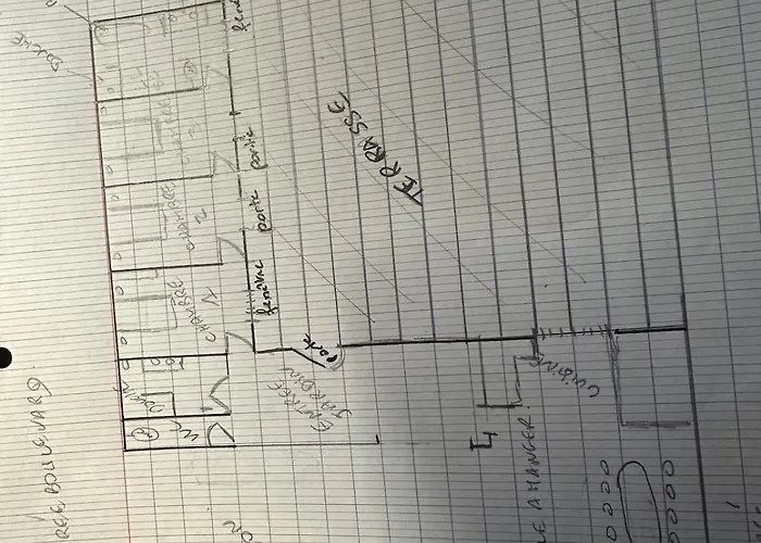 Semesterbostad Les Planches Proche Place Morny